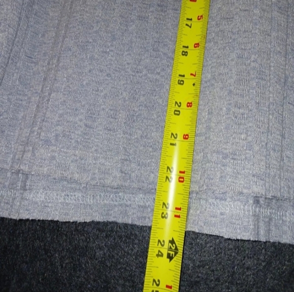 Umgee Heather Grey Long Sleeve‎ Ribbed Tunic Top Womens Size Small Side Slits - Picture 8 of 8